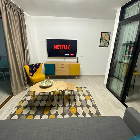 Parrot's House- Yumbo Center Apartment Playa del Ingles (Gran Canaria)